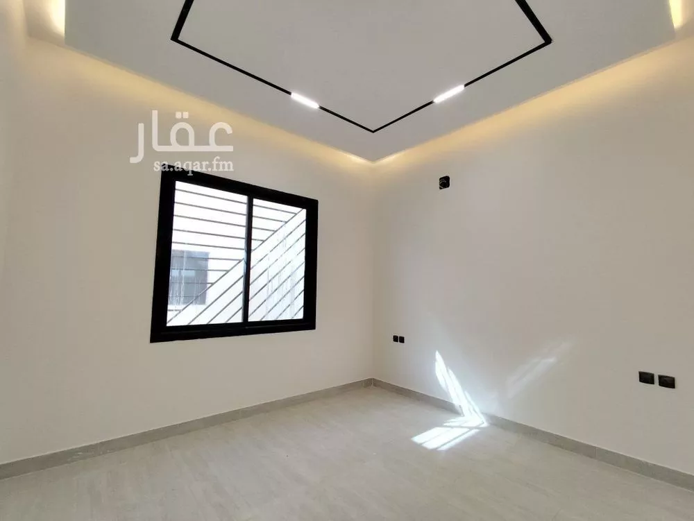 شقة 5 غرف في الرياض 1