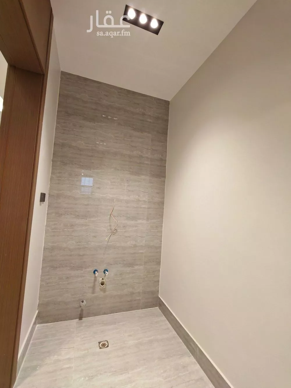 فيلا 5 غرف في الرمال 2