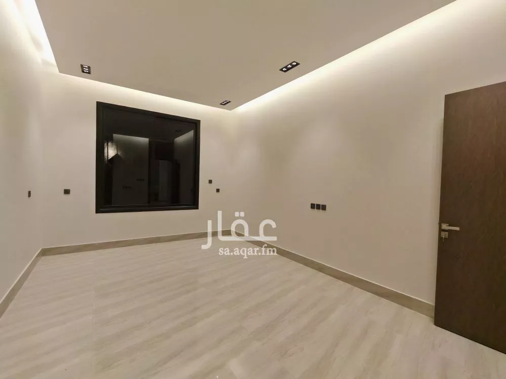 فيلا 5 غرف في الرمال 4