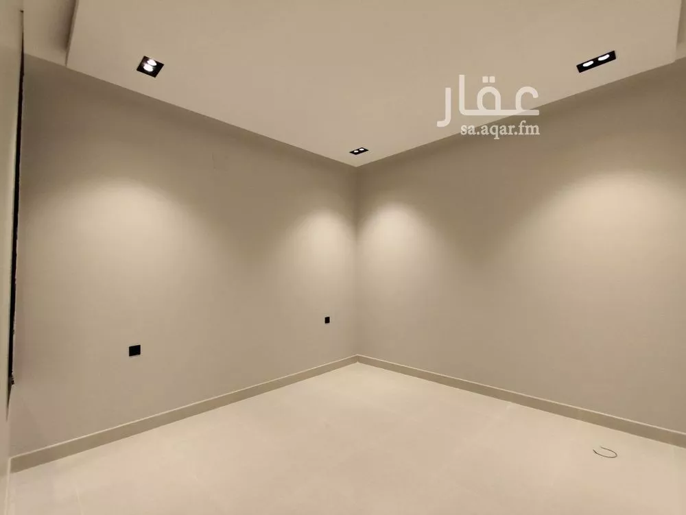 4 bedroom floor in Al Yarmouk 1