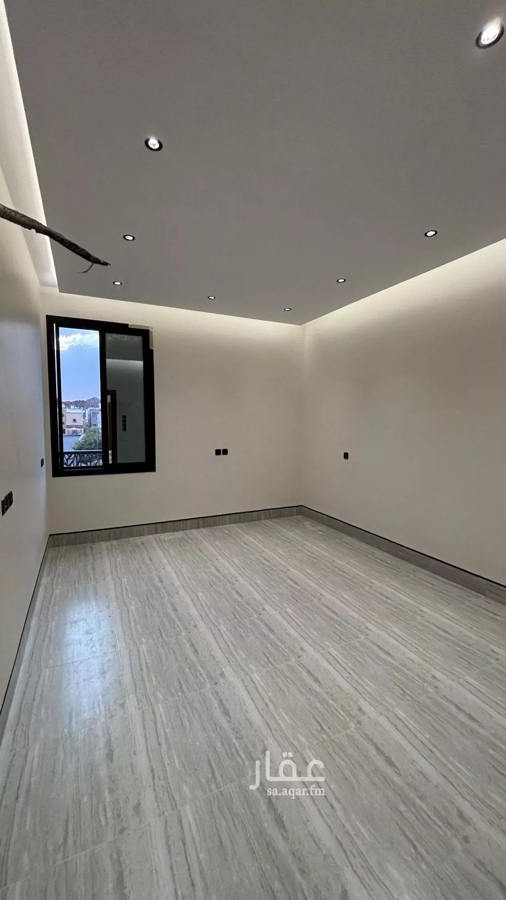 شقة 5 غرف في الدفاع 1