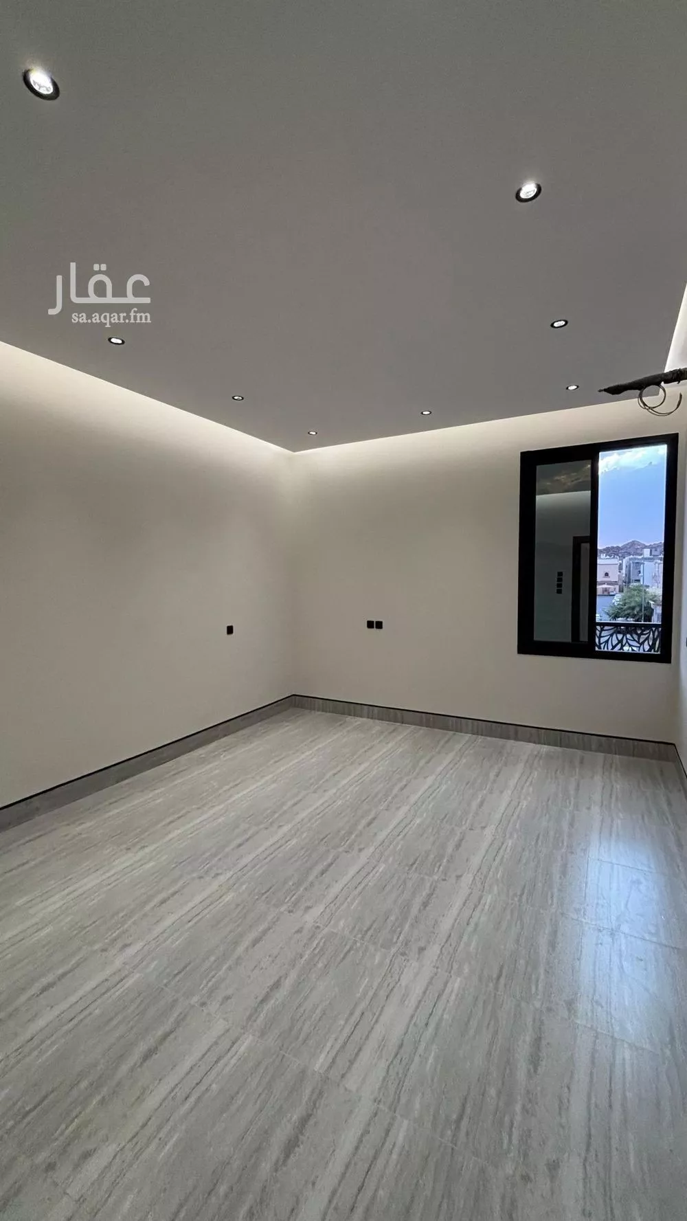 شقة 5 غرف في الدفاع 2