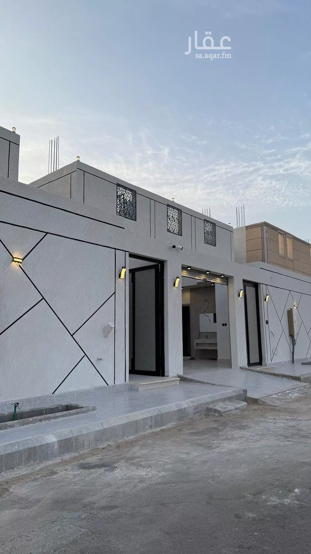 دور 6 غرف في السكة الحديدية 1