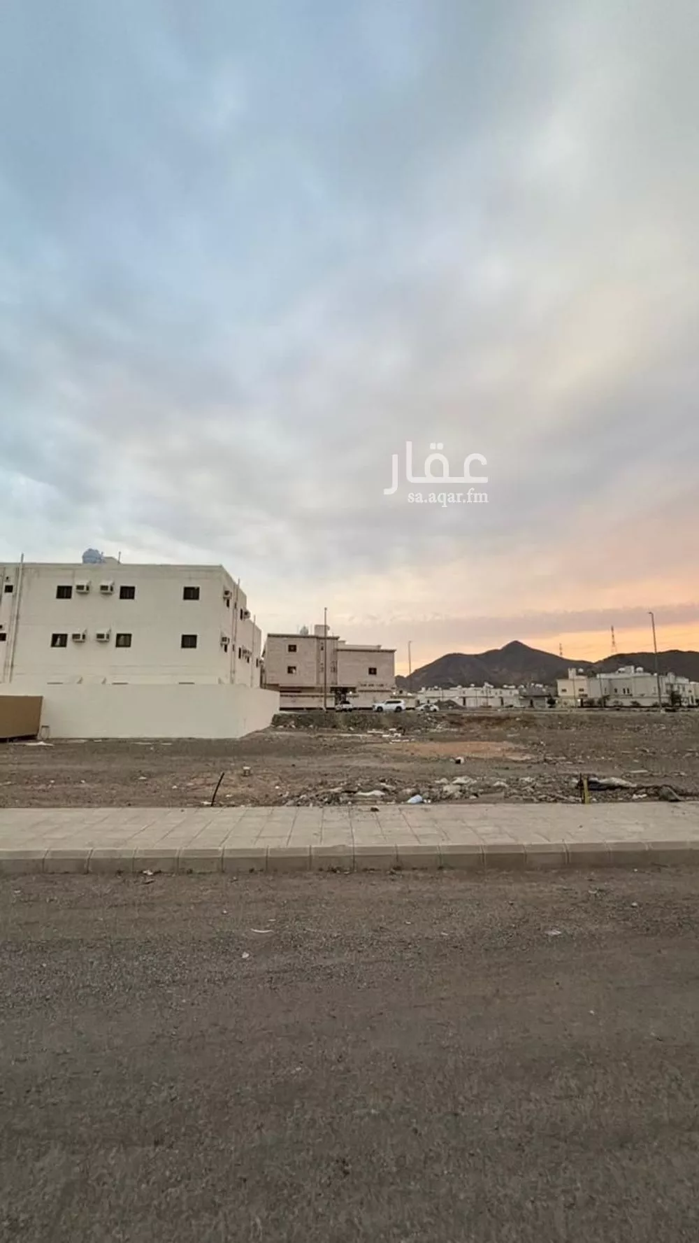 أرض 562 م² في قلعة مخيط 2