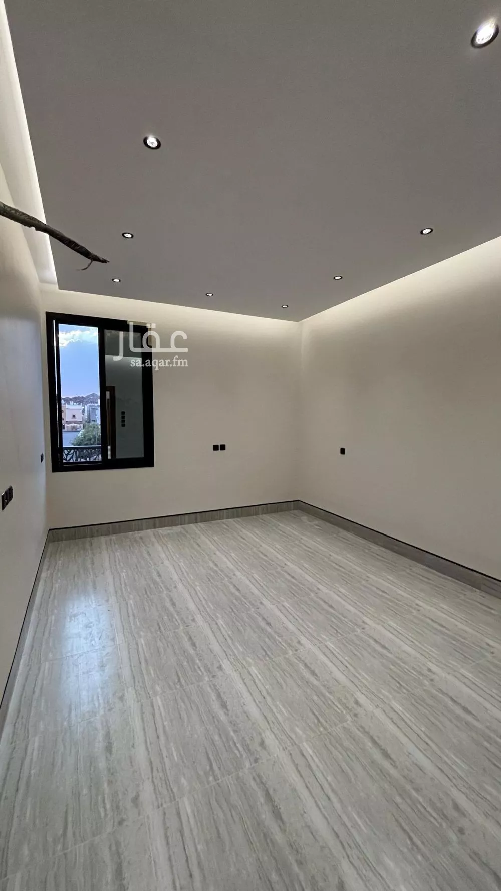 شقة 5 غرف في الدفاع 2