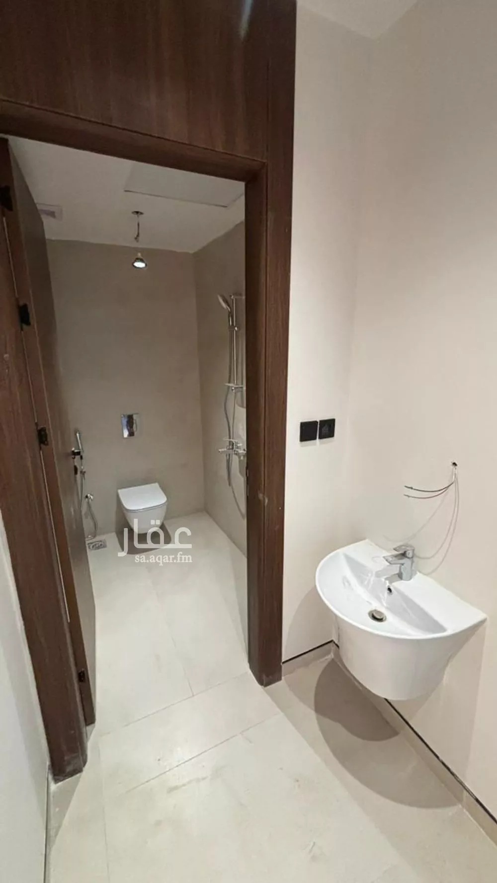 دور 5 غرف في نبلاء 5