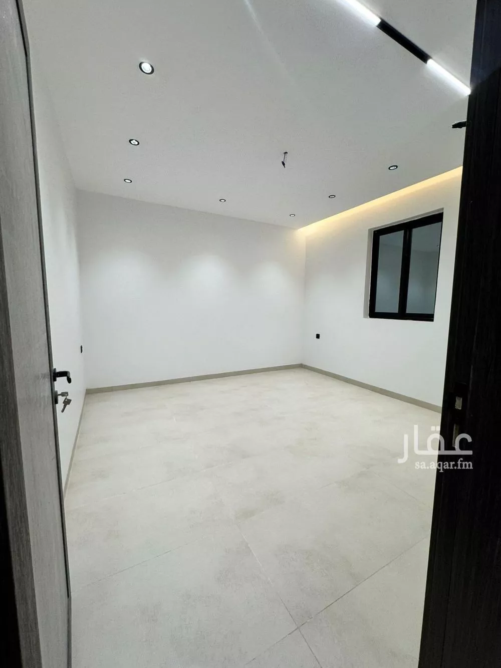 دور 5 غرف في نبلاء 4