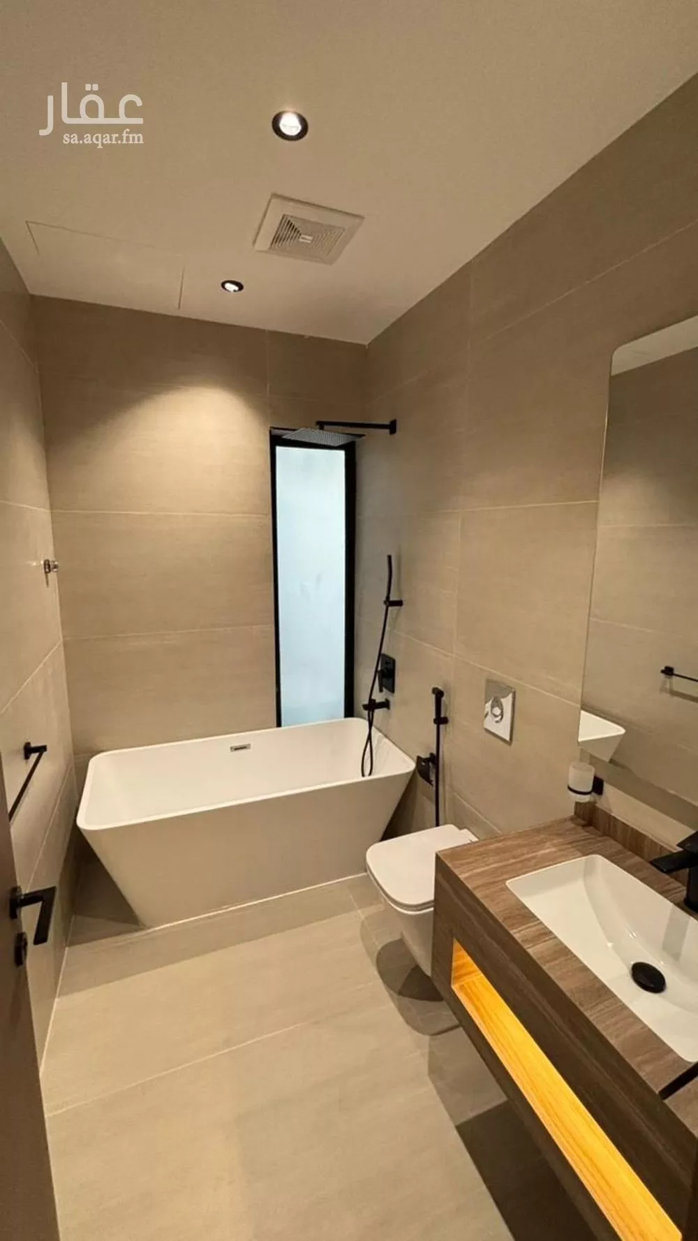 4 bedroom building in Al Ranuna, Madinah 10