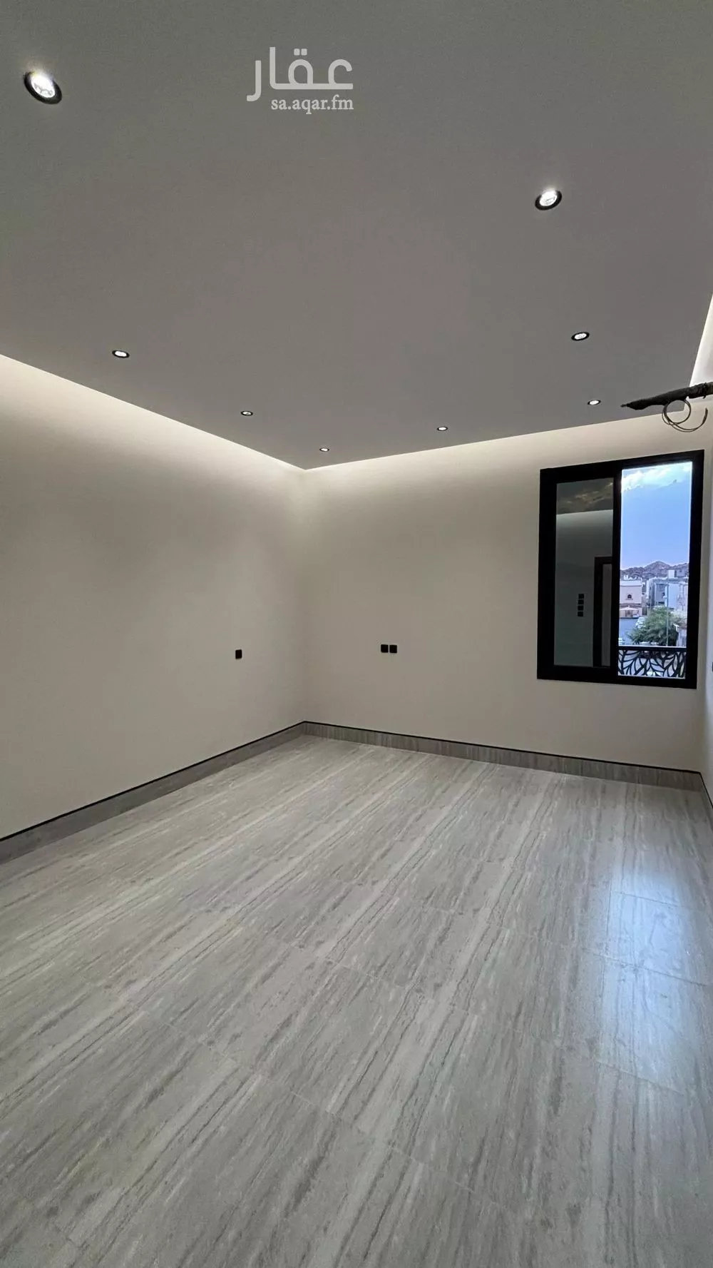 شقة 5 غرف في الدفاع 3