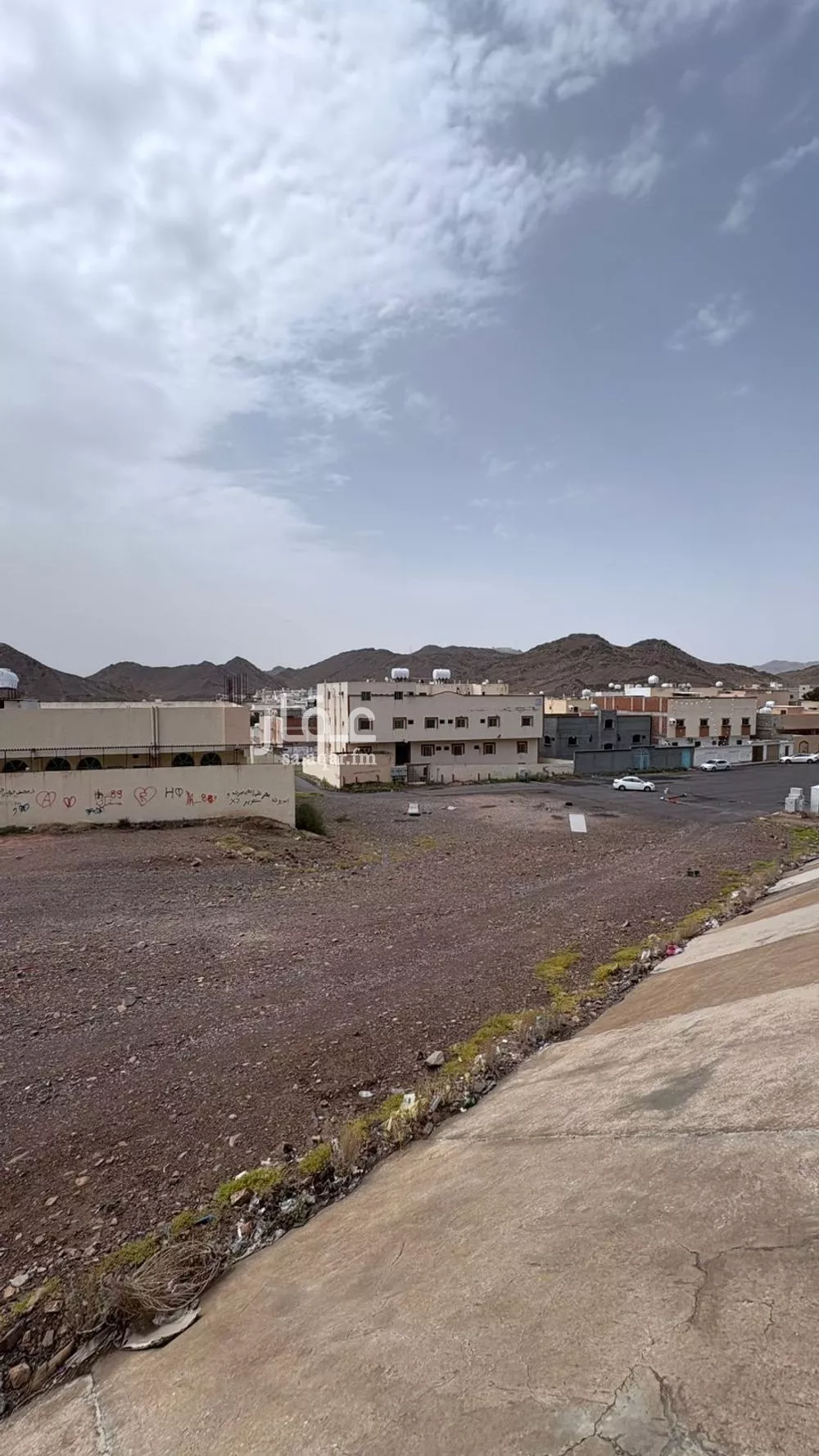 أرض 945 م² في الزهرة 1