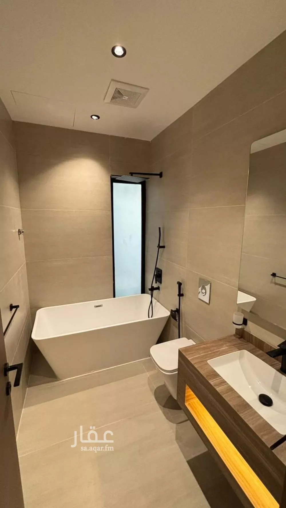 عمارة 745 م² في شوران 2