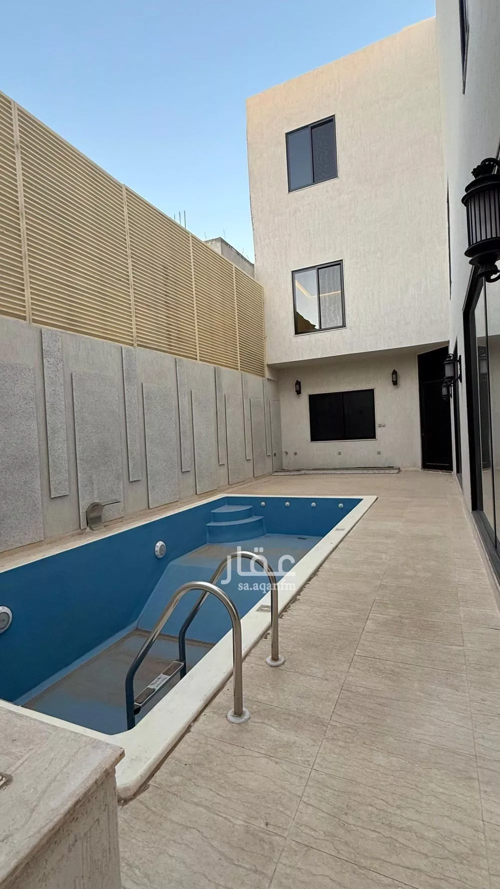 فيلا 6 غرف في الدفاع 4