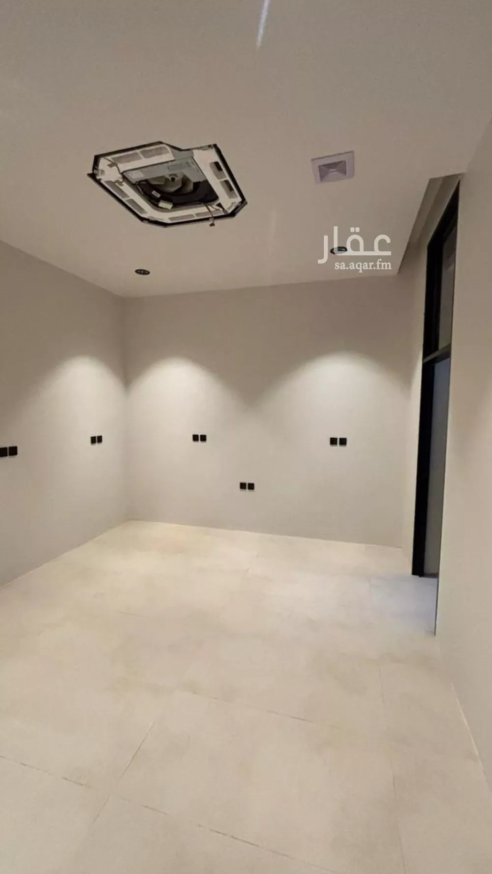 دور 5 غرف في نبلاء 3