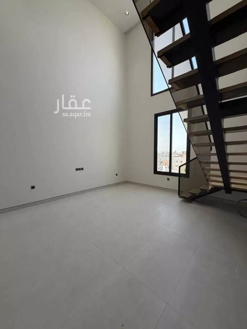 6 bedroom apartment in Al Rabwa 4