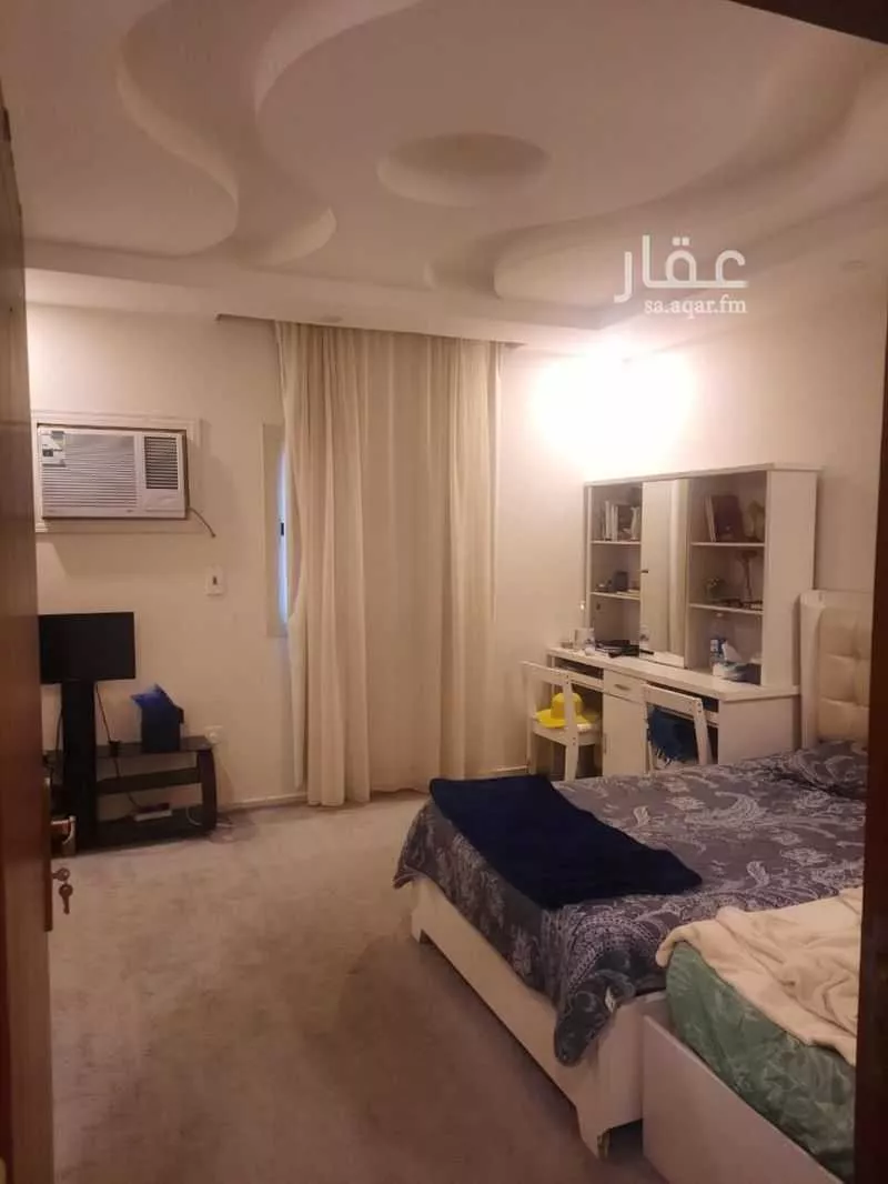 شقة 5 غرف في الصفا 4