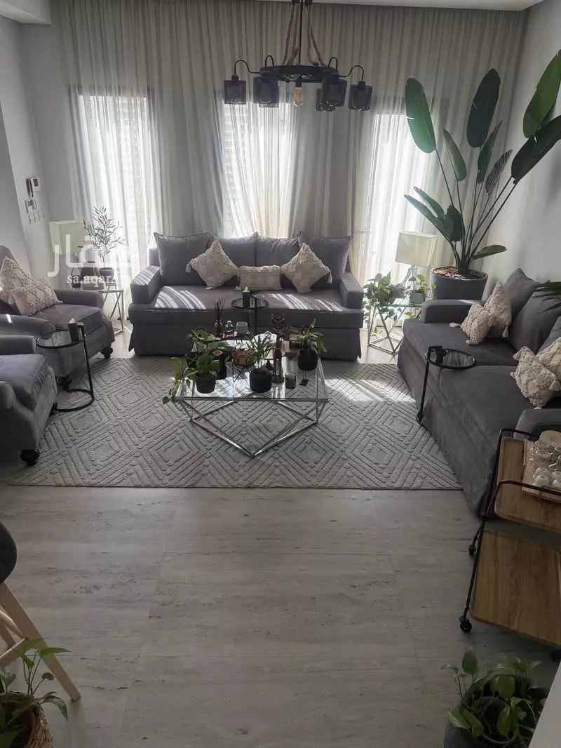 4 bedroom villa in Al Aridh 5