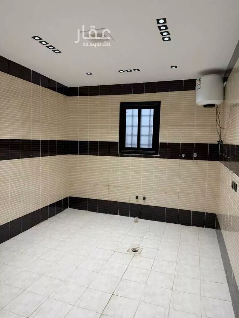 شقة 4 غرف في الرمال 5