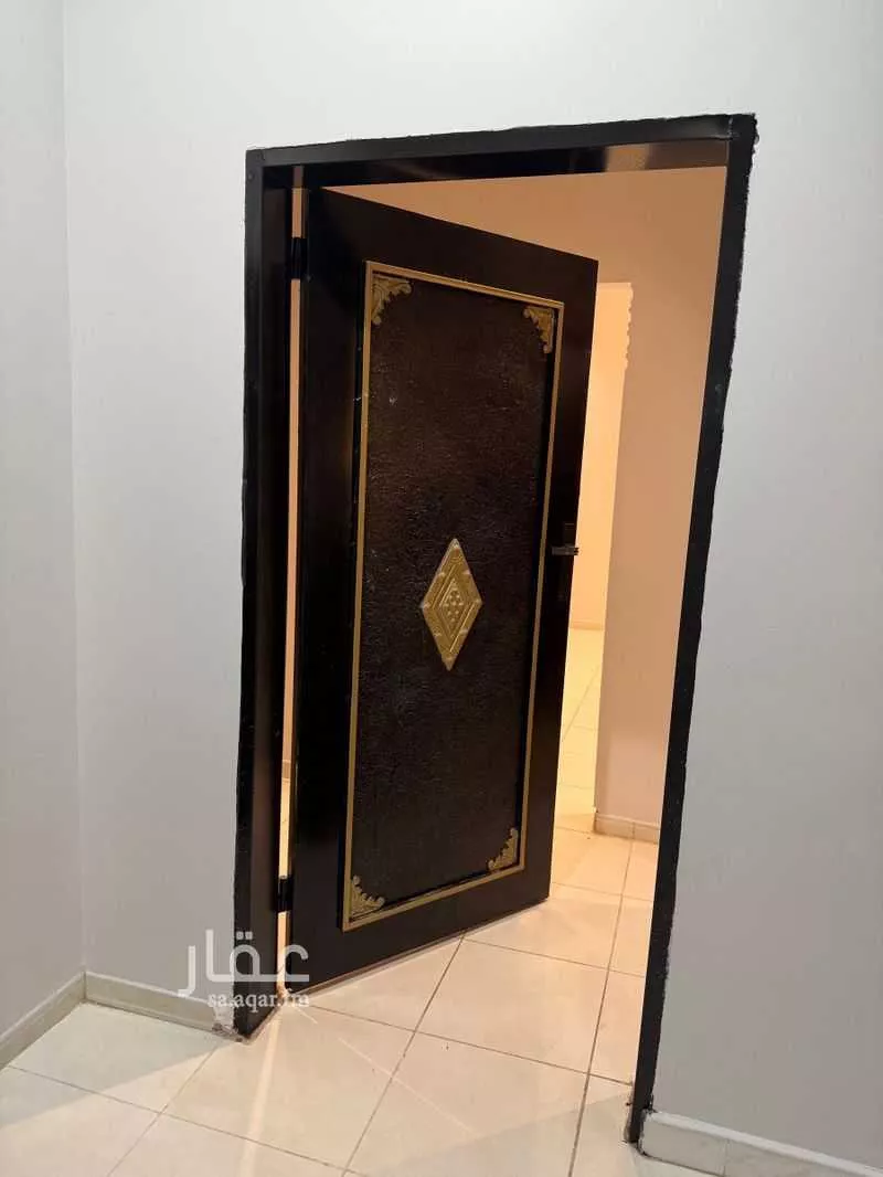 شقة 4 غرف في الرمال 3