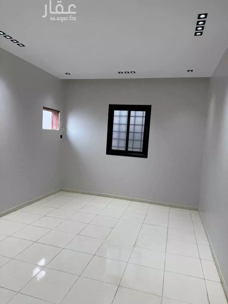 شقة 4 غرف في الرمال 4