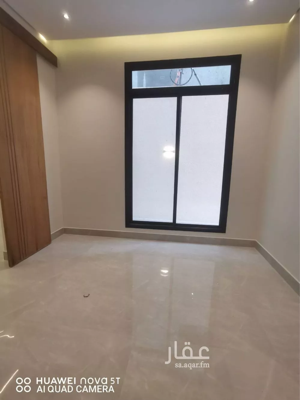 فيلا 7 غرف في الشرق 4