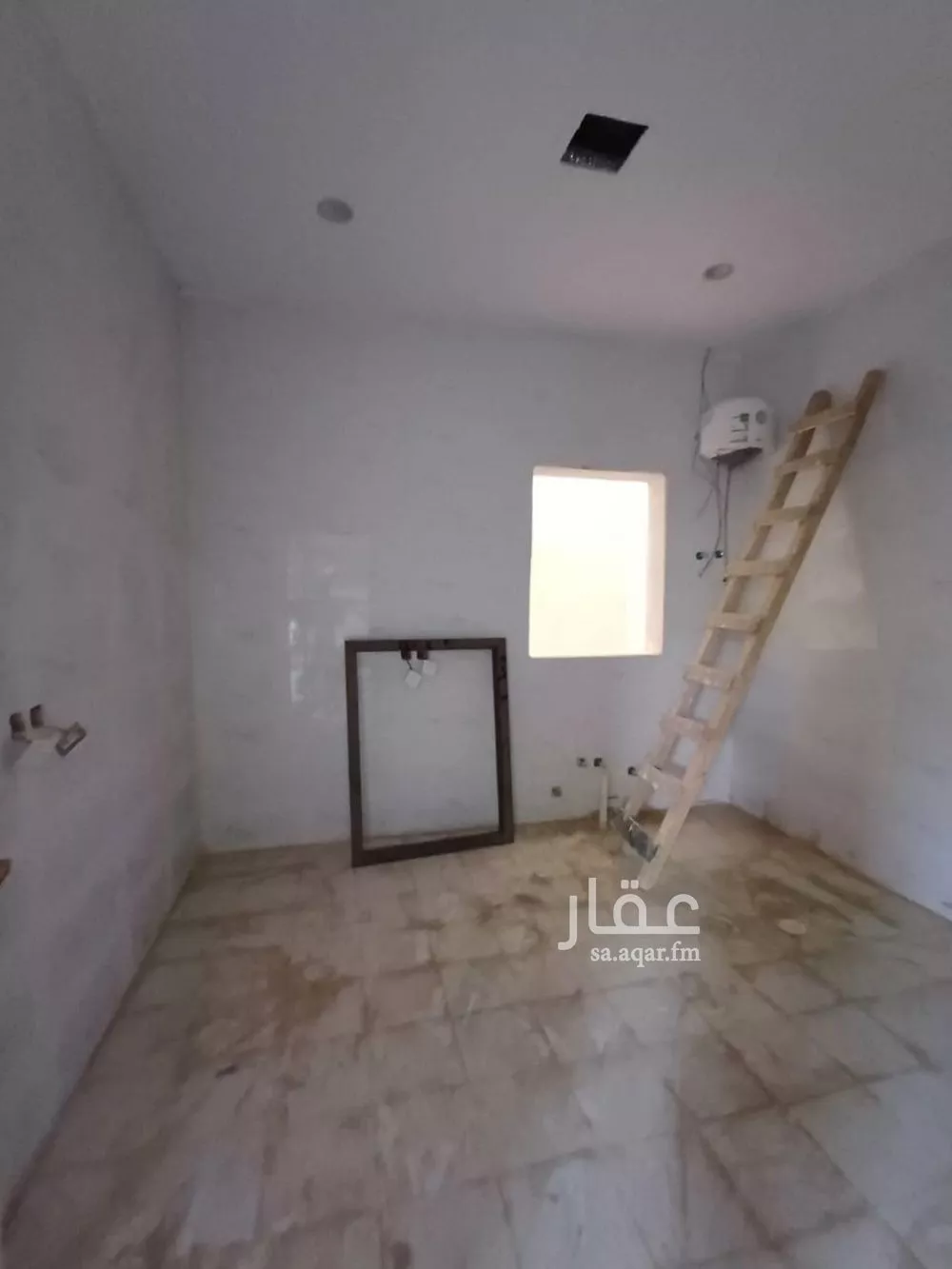 فيلا 8 غرف في الشرق 3