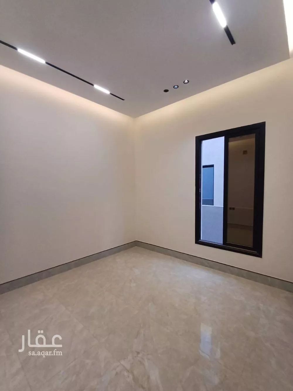 شقة 4 غرف في الرمال 4