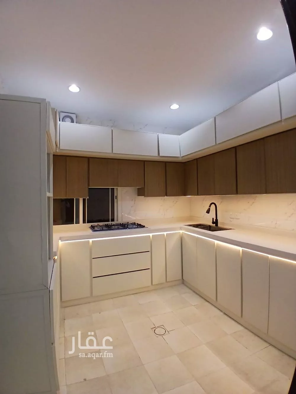 شقة 3 غرف في الرمال 5