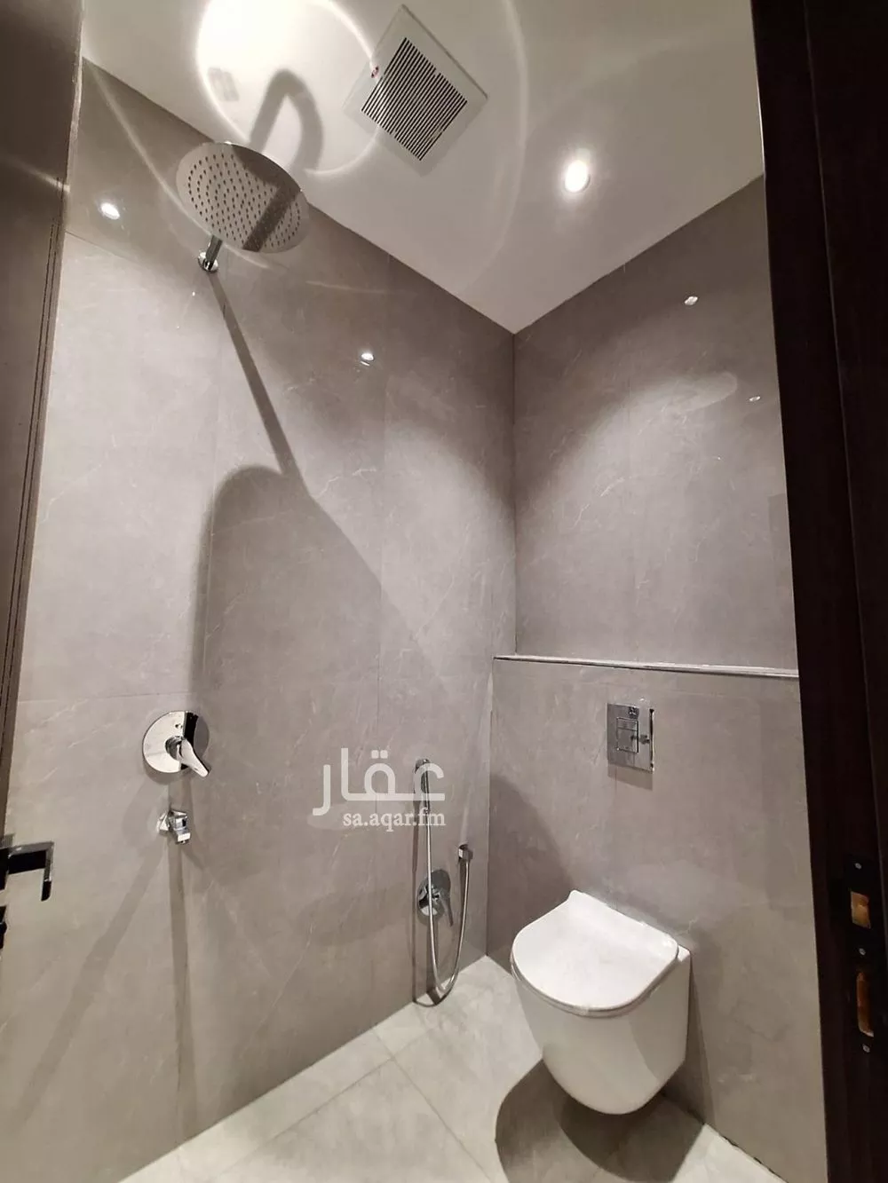 شقة 5 غرف في المونسية 4