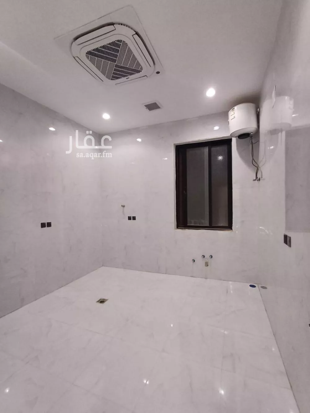 4 bedroom floor in Al Rimal 5