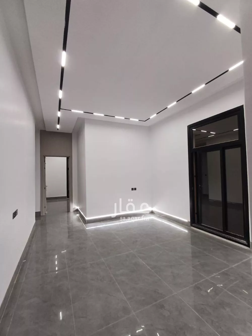 4 bedroom floor in Al Rimal 2