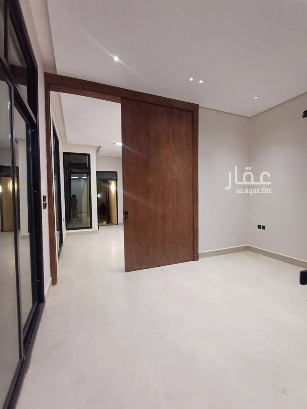 دور 6 غرف في الرمال 4