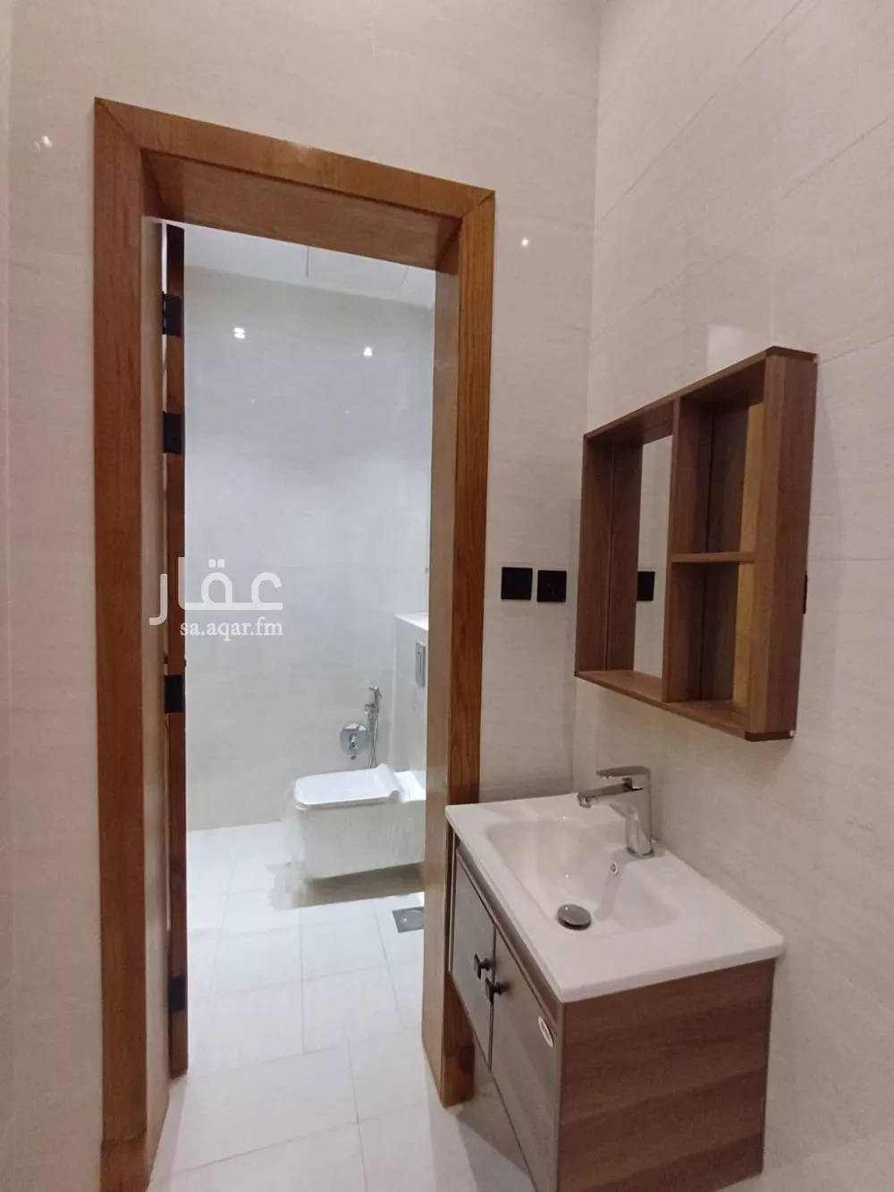 5 bedroom floor in King Faisal 5