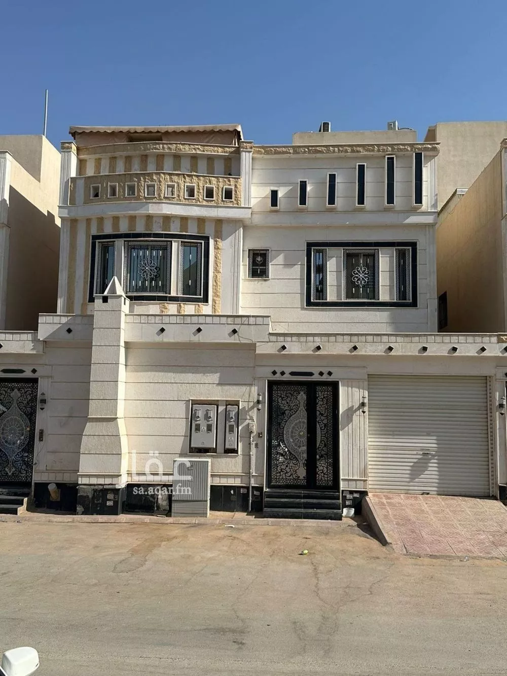 فيلا 8 غرف في الرمال