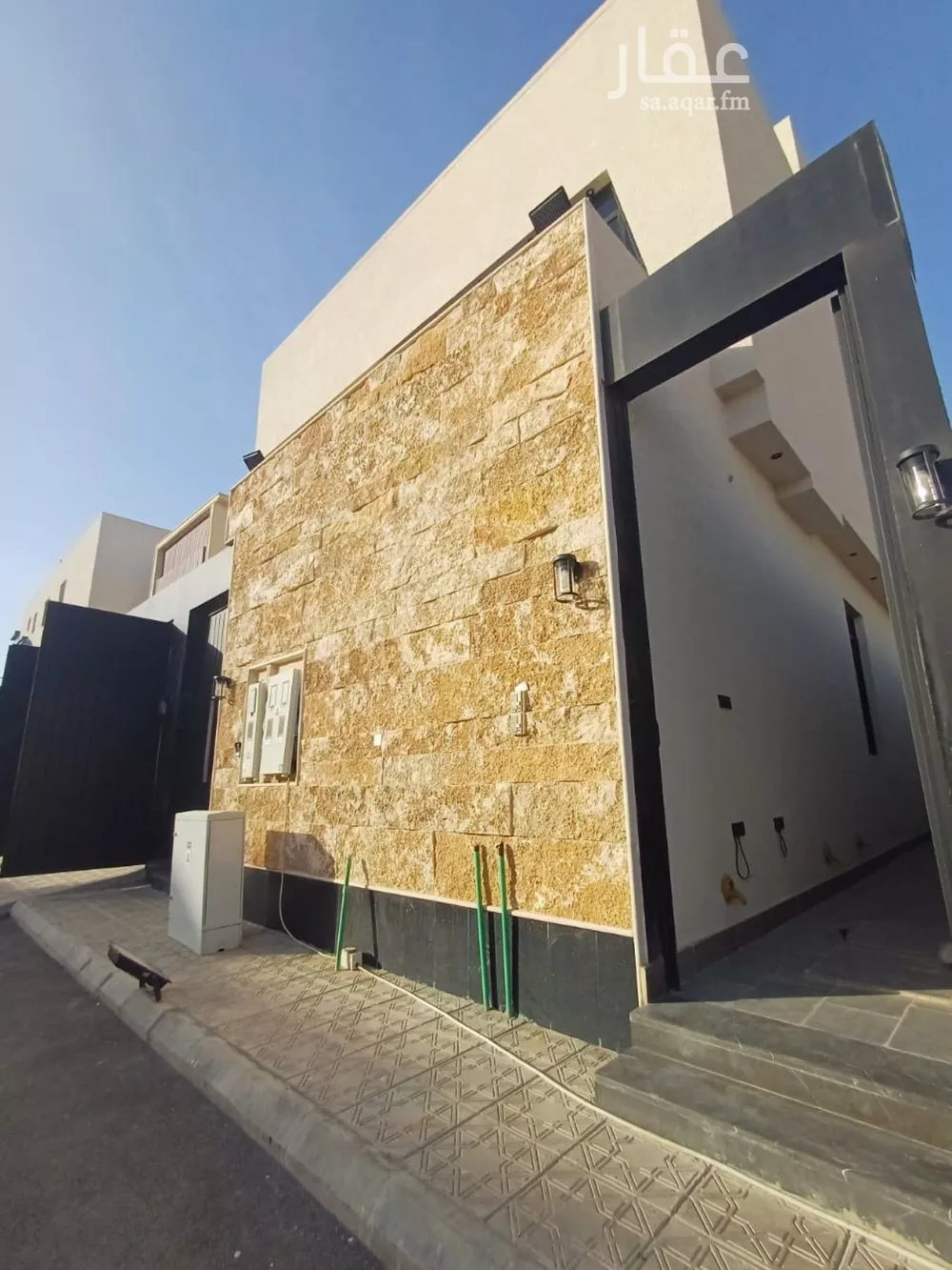 شقة 3 غرف في الرمال 1