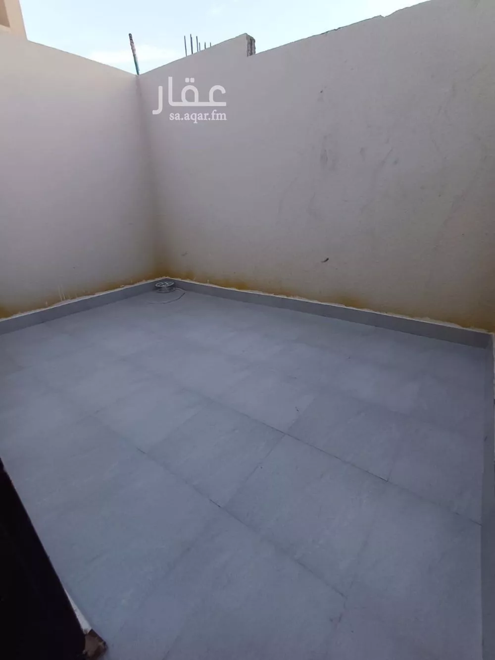 شقة 3 غرف في الرمال 1