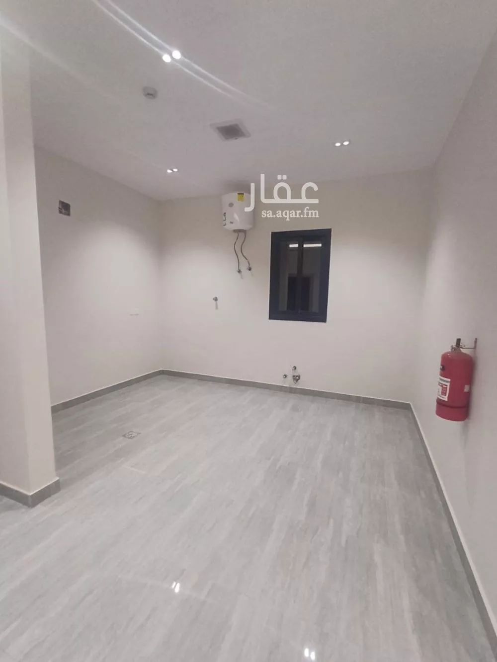 شقة 3 غرف في الرمال 4