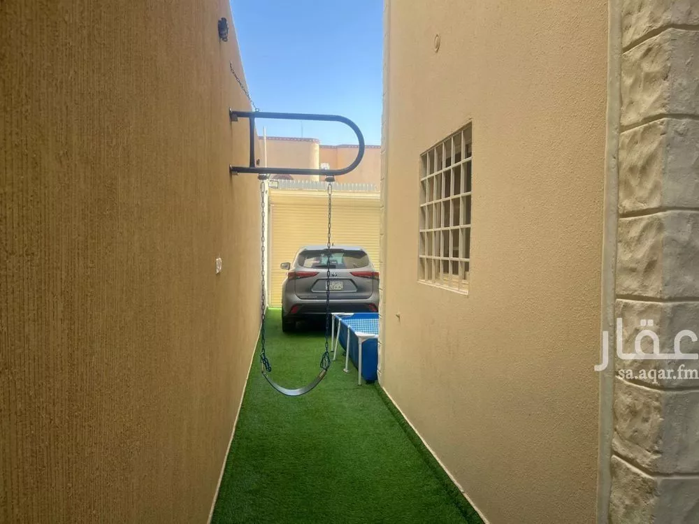 فيلا 7 غرف في النظيم 4