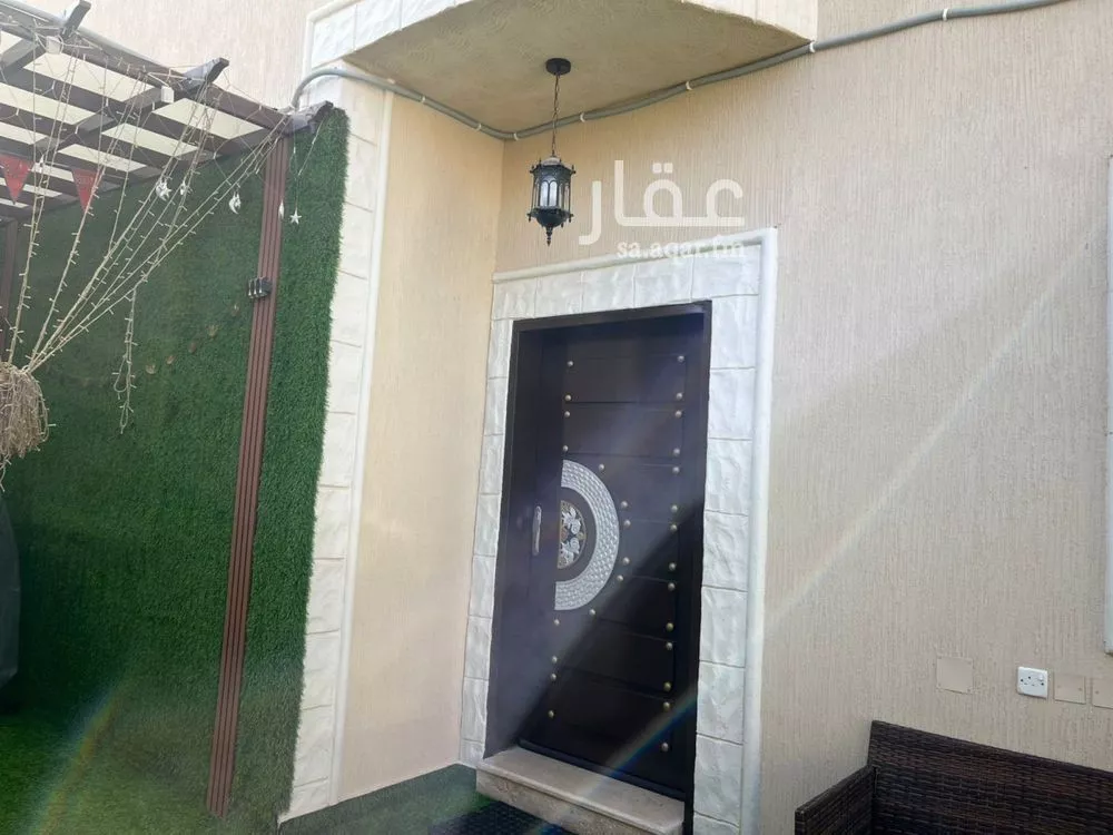 فيلا 7 غرف في النظيم 5