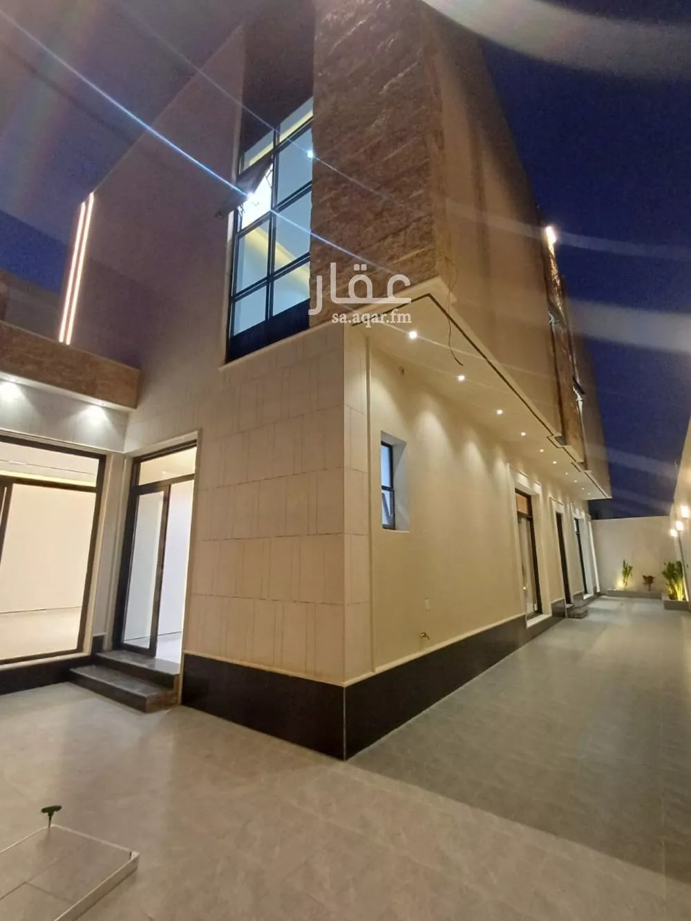 فيلا 8 غرف في الخليج 2