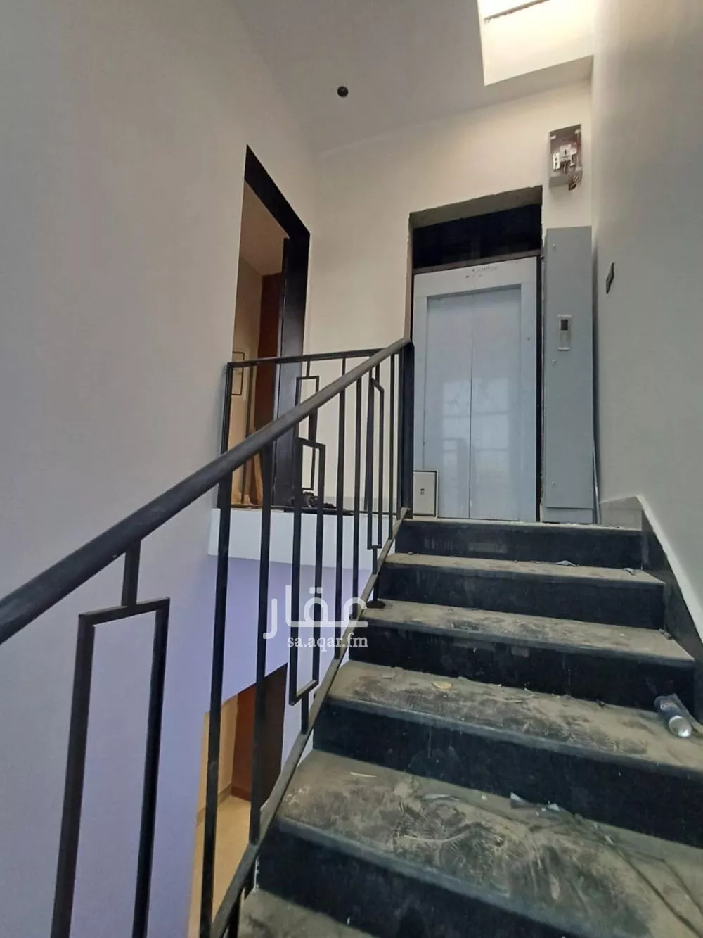 شقة 4 غرف في الرمال 2