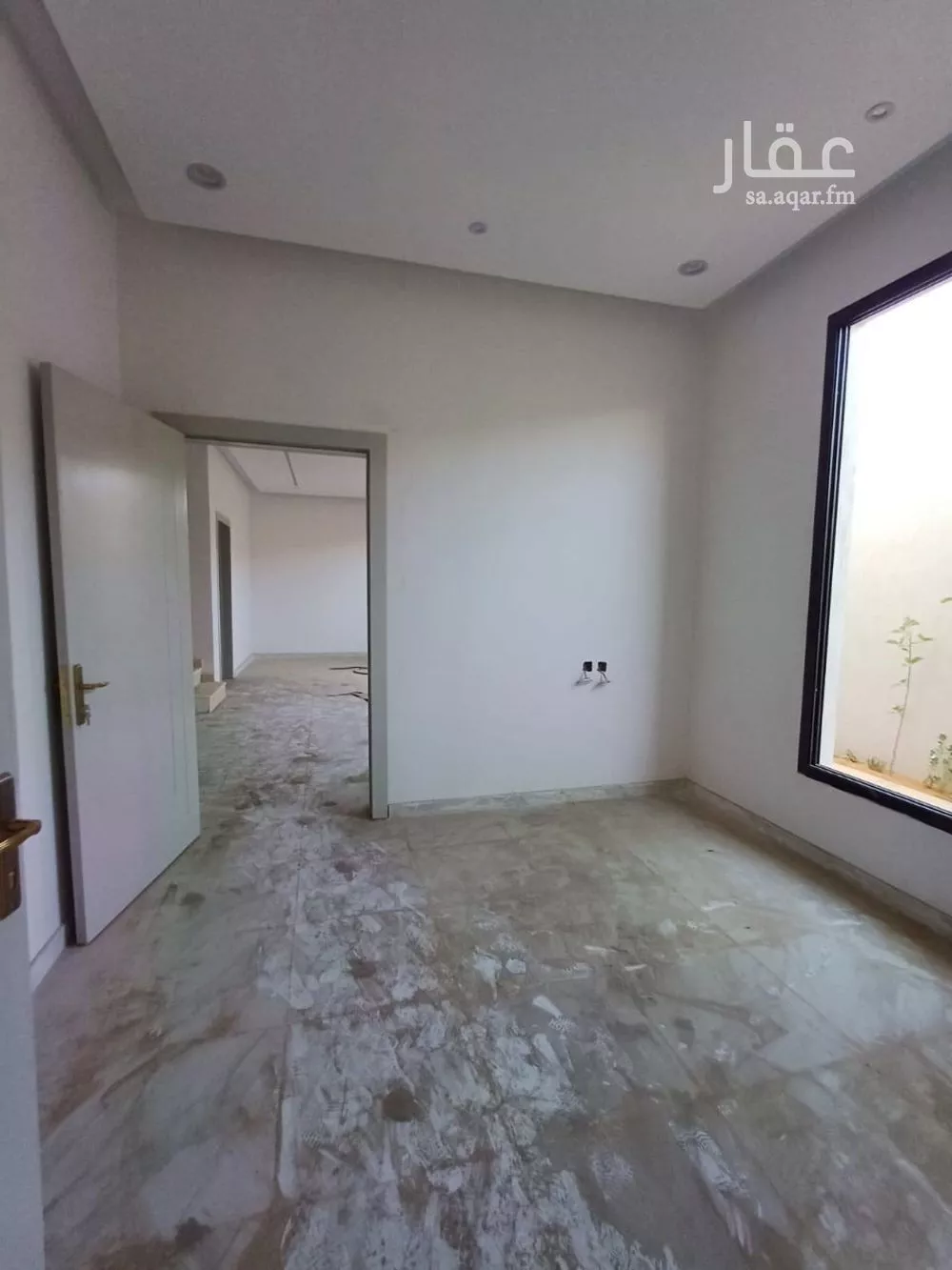 فيلا 8 غرف في الشرق 2