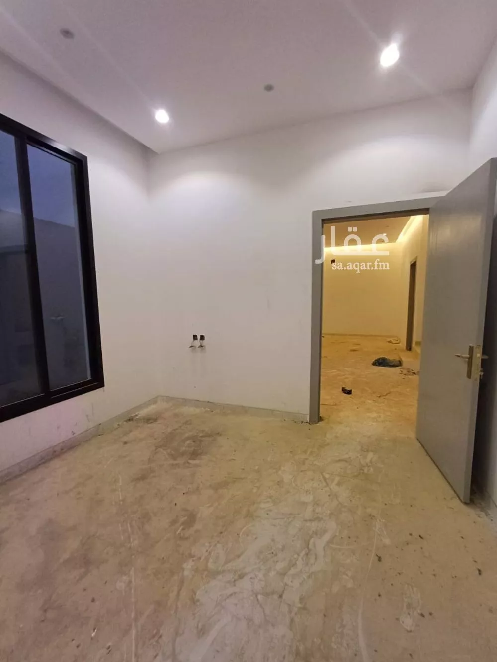 فيلا 8 غرف في الشرق 4