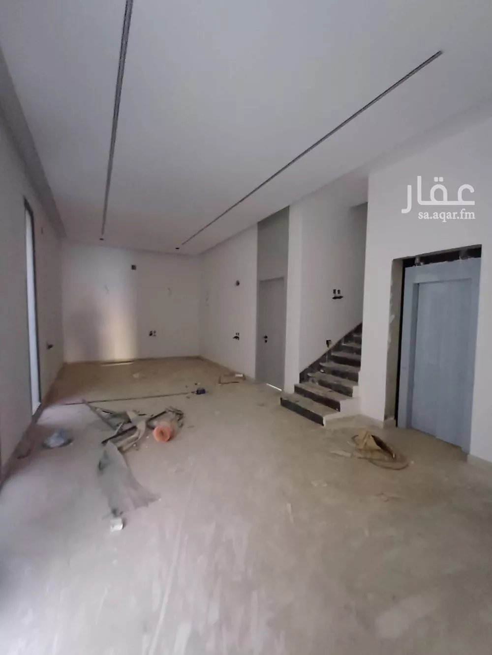 فيلا 7 غرف في الشرق 3