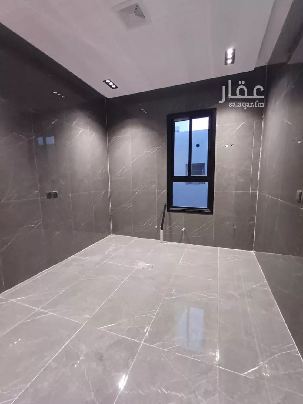 شقة 3 غرف في الرمال 3