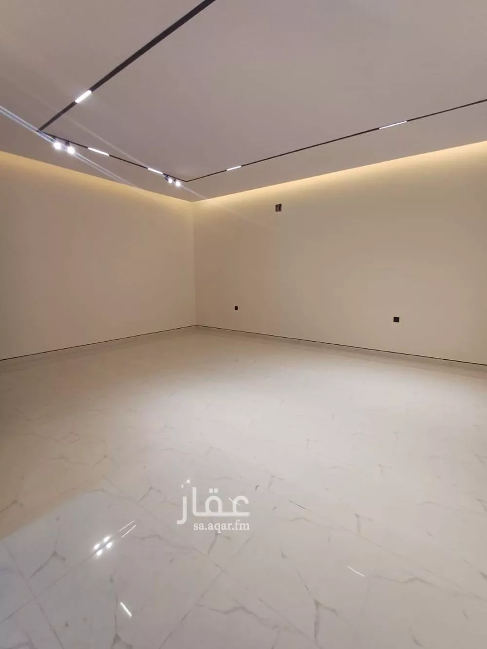 فيلا 8 غرف في الخليج 4