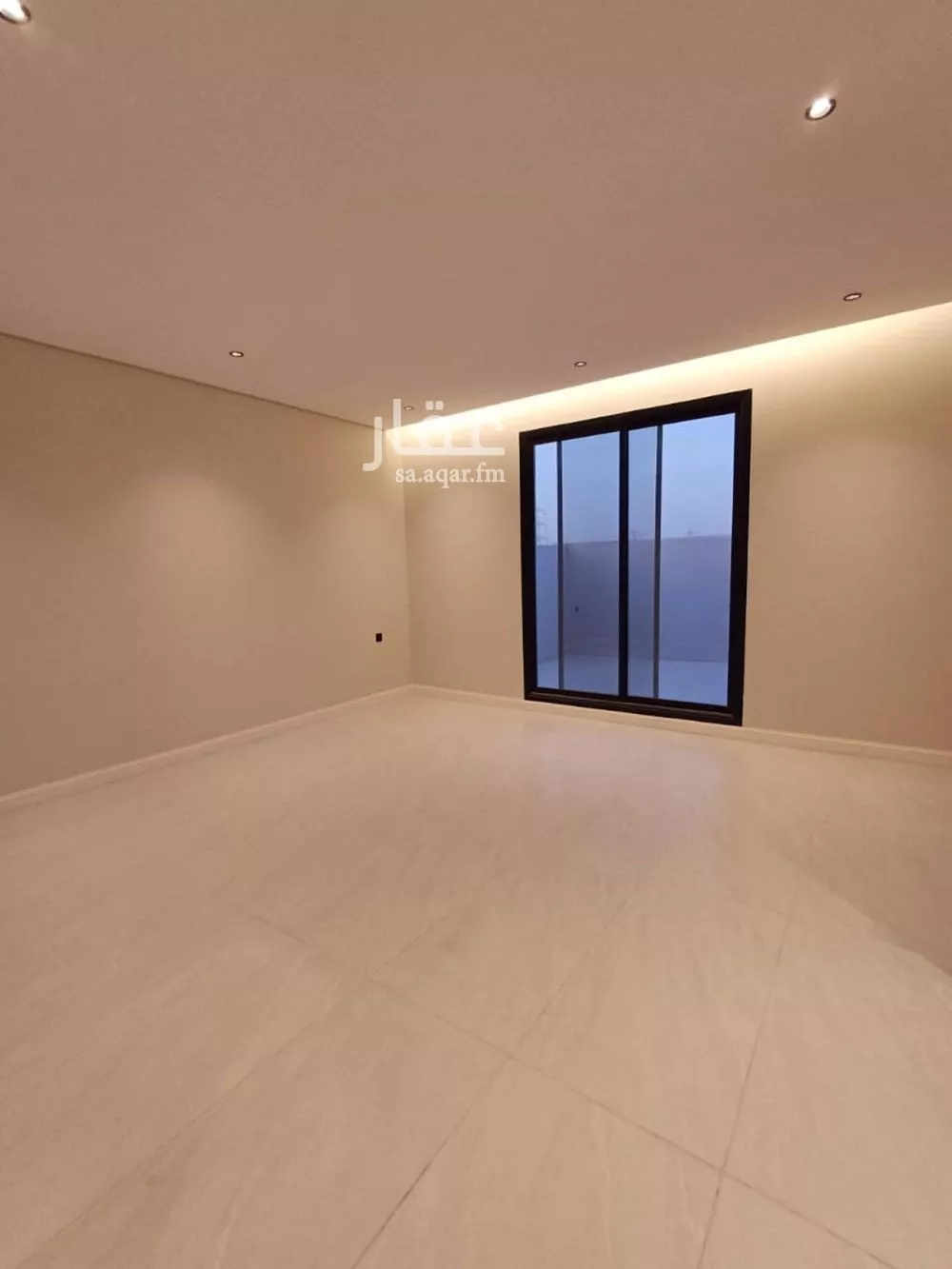 شقة 3 غرف في الرمال 5