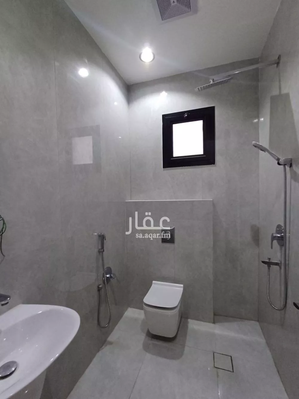 فيلا 6 غرف في الرمال 1