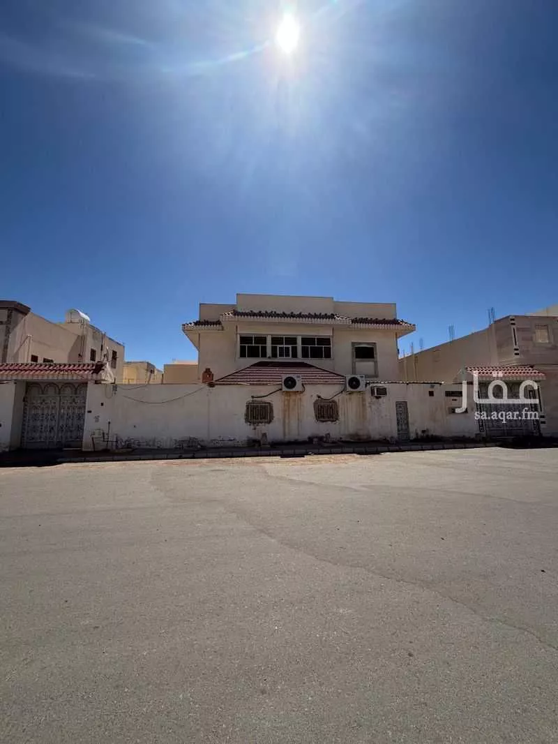 عمارة 900 م² في الدفاع