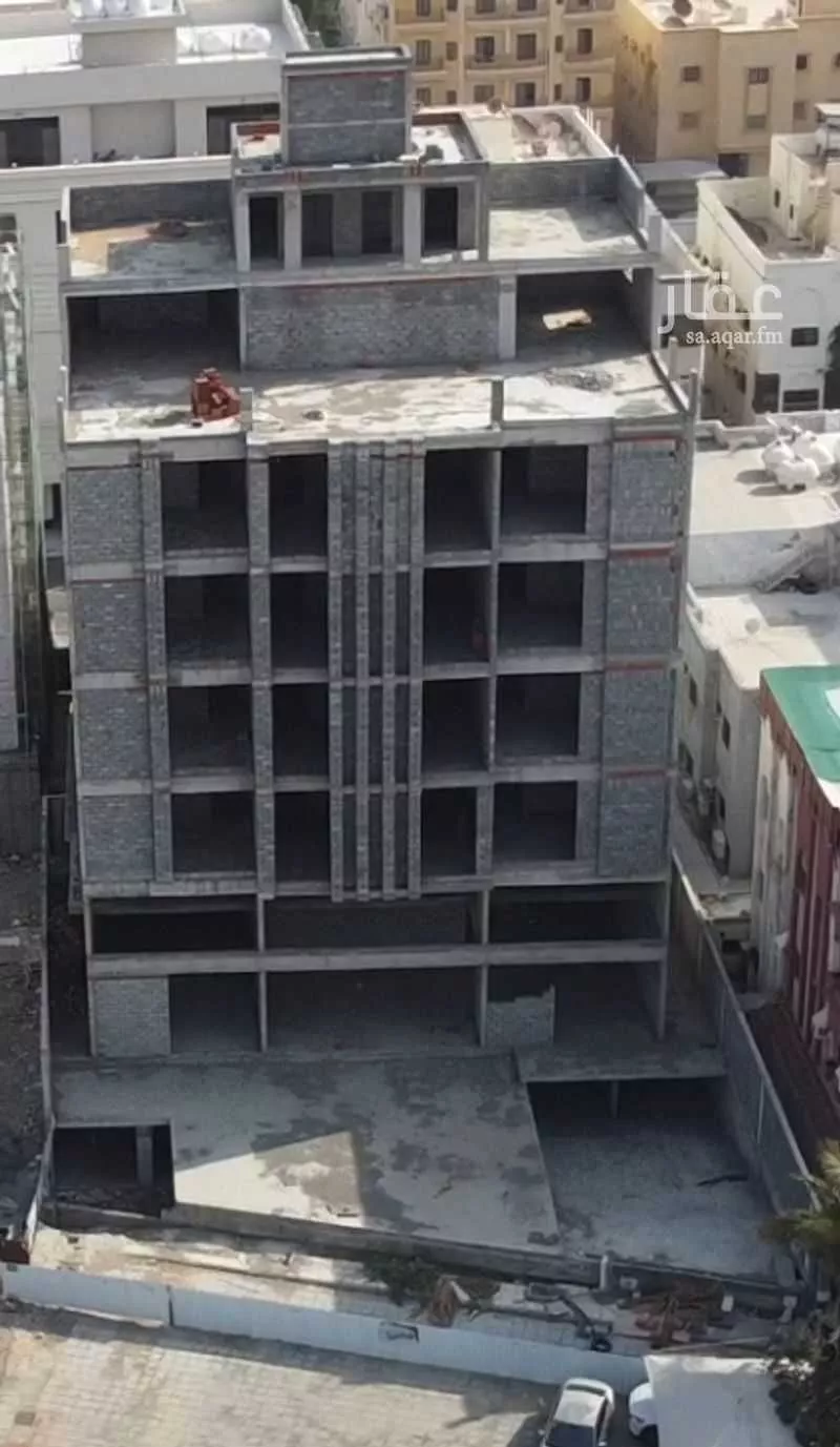 717 sqm building in Al Salamah 3