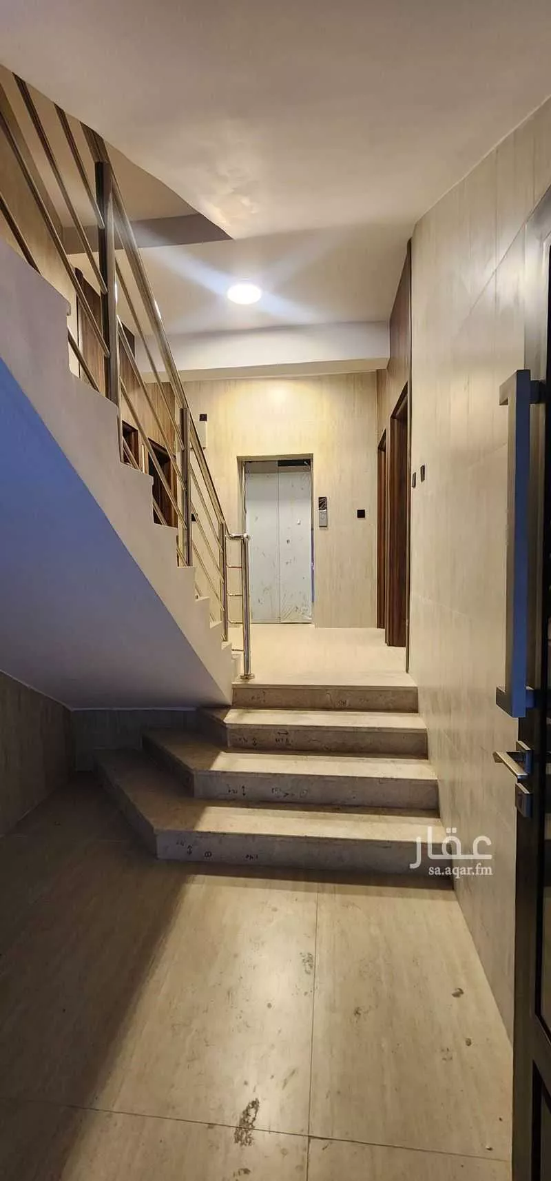 عمارة 325 م² في الثقبة 3